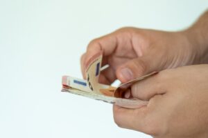 Inflation: So können Unternehmen ihre Mitarbeitenden unterstützen