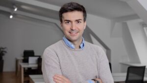 Zusammenhalt leidet unter Workation – Mit App dagegen steuern