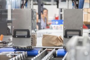 Nachhaltig und effizient: ROFU Kinderland verpackt Spielwaren jetzt passgenau