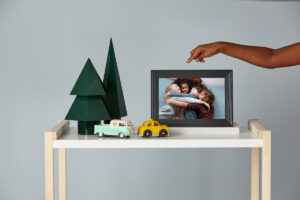 Aura für vernetzte Bilderrahmen akquiriert 26 Millionen Dollar an Wachstumskapital