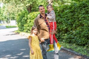 Eigensinn und Individualität:Weihnachtliches Hörspiel zum Gratis-Download mitKino-Star Florian David Fitz