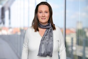 Sylvia Edmands wird neue CEO und benennt das Start-Up in talentee um
