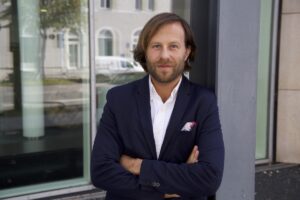 bidi organisiert Fördermittel für Schulen