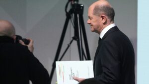 Grüne fordern von Scholz mehr Führung