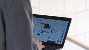 Immer mehr berufliche E-Mails in Deutschland