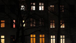 Umfrage: Große Mehrheit spart Energie für Kostensenkung