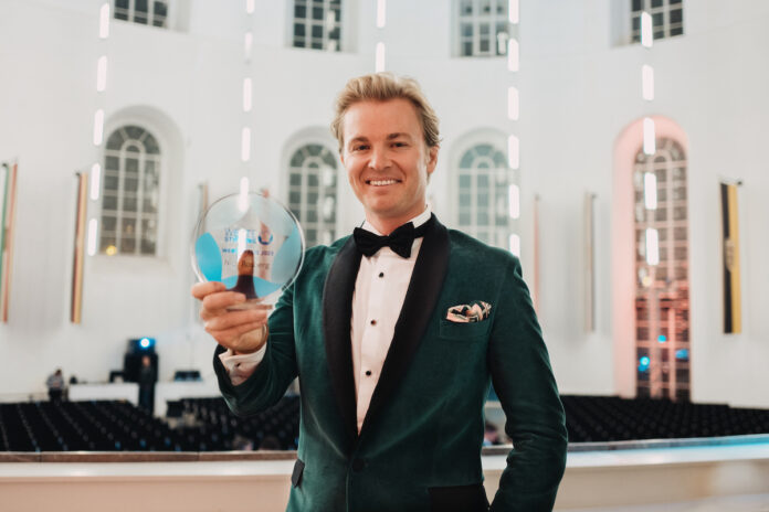 Nico Rosberg erhält den Werte-Preis 2023