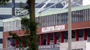 2. Bundesliga: St. Pauli gewinnt gegen Regensburg – Platz vier