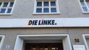 Linke will Transparenz über Firmenbeteiligungen von Ministern