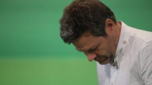 Umfrage: Mehrheit mit Arbeit von Habeck unzufrieden