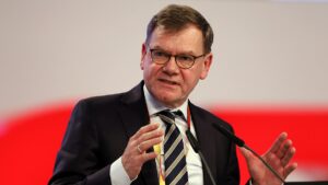 Wadephul für Lieferung von Waffen mit größerer Reichweite