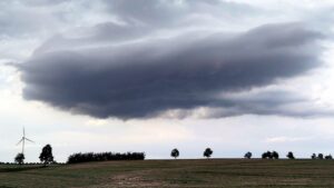 Wetterdienst warnt vor schweren Gewittern mit Starkregen im Westen