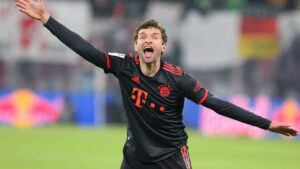 1. Bundesliga: Bayern stolpern im Titelrennen