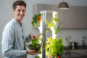 Der vertikale Indoor-Garden Oasys macht‘s vor