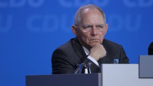 Schäuble hat Verständnis für Macron-Absage