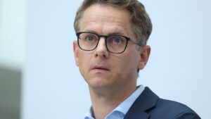 Linnemann will Bürgergeld-Empfänger zur Arbeit verpflichten