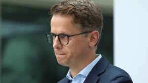 Linnemann will Bürgergeld komplett überarbeiten
