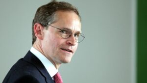 Müller kritisiert Lieferung von Streumunition an die Ukraine