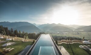 Alpin Panorama Hotel Hubertus: Einfach Wow – Bilder, die um die Welt gehen
