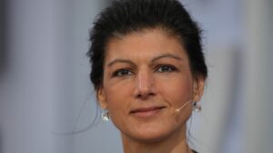 Wagenknecht sieht Linke auf Weg zur "bedeutungslosen Splitterpartei"