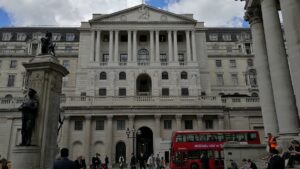 Bank of England hebt Leitzins weiter an