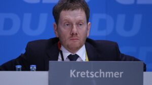 Kretschmer warnt vor Lieferung von Marschflugkörpern an Kiew