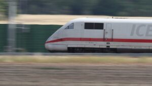 Deutsche Bahn wird neuen Fahrgastrekord wohl knapp verpassen