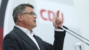 Rhein verweist auf Mitspracherecht bei Kanzlerkandidatur