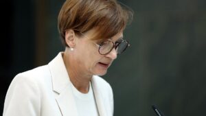 Bildungsministerin Stark-Watzinger ist "Sprachpanscher des Jahres"