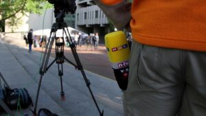 RTL prüft rund 100 Beiträge von ehemaligem Reporter