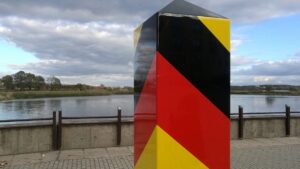 Bericht: Menschenschmuggler immer risikobereiter