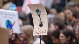 "Fridays for Future": Tausende protestieren für Klimaschutz