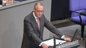 Merz will Fokus bei "Deutschland-Pakt" auf irreguläre Migration
