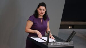 Kaddor kritisiert neue "flexible Schwerpunktkontrollen"