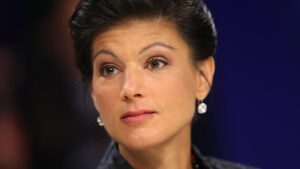 Linken-Vorstandsmitglied wirft Wagenknecht "Egonummer" vor