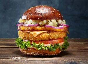 TiNDLE Chicken ab sofort auf der Speisekarte von Peter Pane Burgergrill & Bar