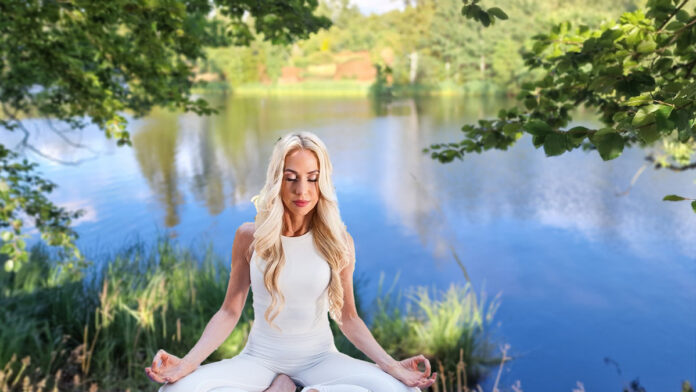 Stress abbauen & Abnehmen im Yoga Retreat: 3 Kilo in 5 Tagen verlieren beim Jungbrunnen Yoga-Erlebnis im Harz Am Birnbaumteich mit Jane Uhlig