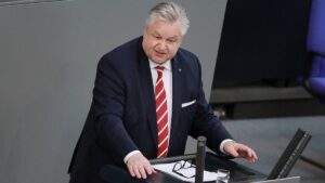 Link mahnt zu Vorbereitungen auf mögliche zweite Amtszeit Trumps