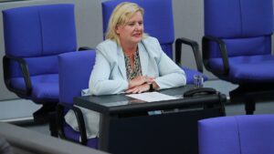 Högl will Bundeswehreinsatz im Libanon laufend neu bewerten