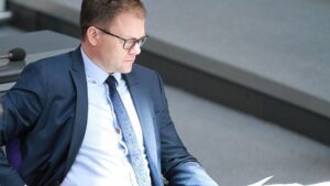 Ostbeauftragter sieht Standortvorteile für Investoren