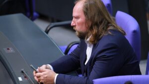 Hofreiter pocht auf Stopp russischer LNG-Importe in die EU