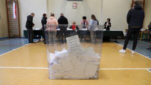 Wahlbeteiligung in Polen zum Mittag höher als vor vier Jahren