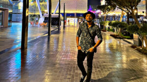 Es gibt 2 Dinge, die du niemals zurückbekommst: ZEIT! Und verlorenere Chancen!