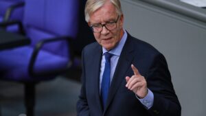 Bartsch sieht Wagenknecht-Partei nicht als wichtigsten Wettbewerber