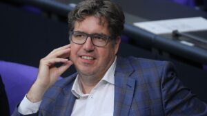 Kellner hofft weiter auf Kanzleramt für die Grünen