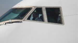 Flugzeug mit 47 Afghanen an Bord in Hannover gelandet