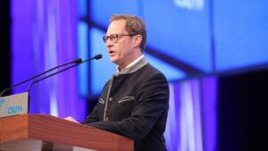 CSU-Generalsekretär sieht neuen "Wettlauf der Systeme"