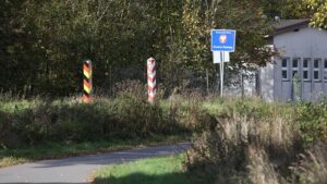 Faeser will vorerst an Grenzkontrollen festhalten