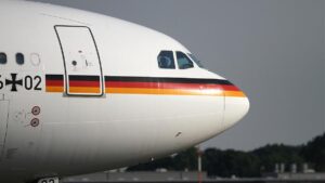 Außenministerin fliegt weiterhin kaum Linie