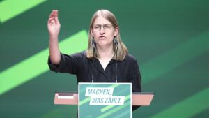 Grüne Jugend geht Ampel-Regierung hart an